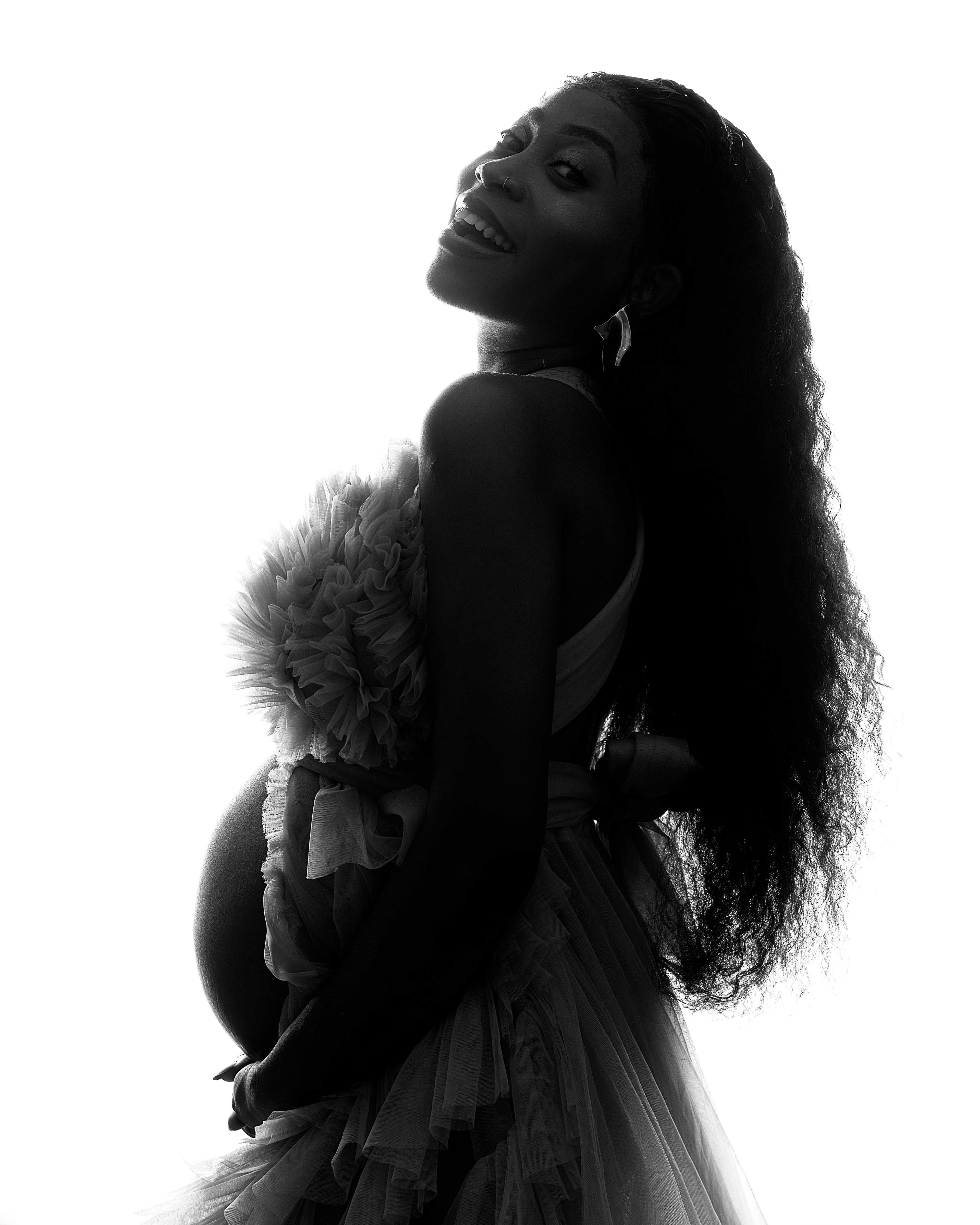 Natural maternity portrait
