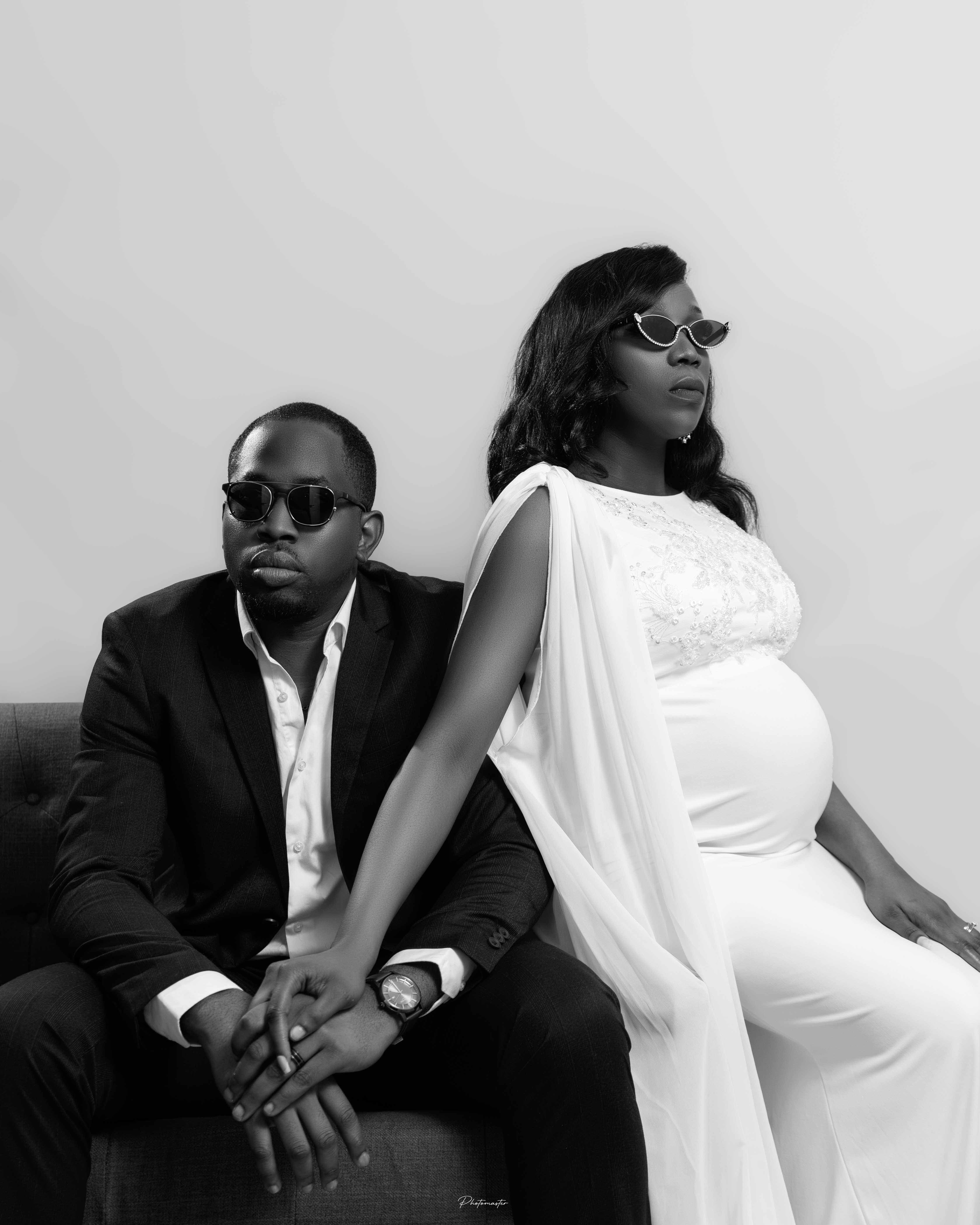 Creative maternity session